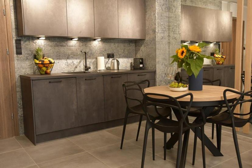 Apartament Prywatny Stone Hill Rackiewicz Z Basenem Шклярска-Поремба Экстерьер фото